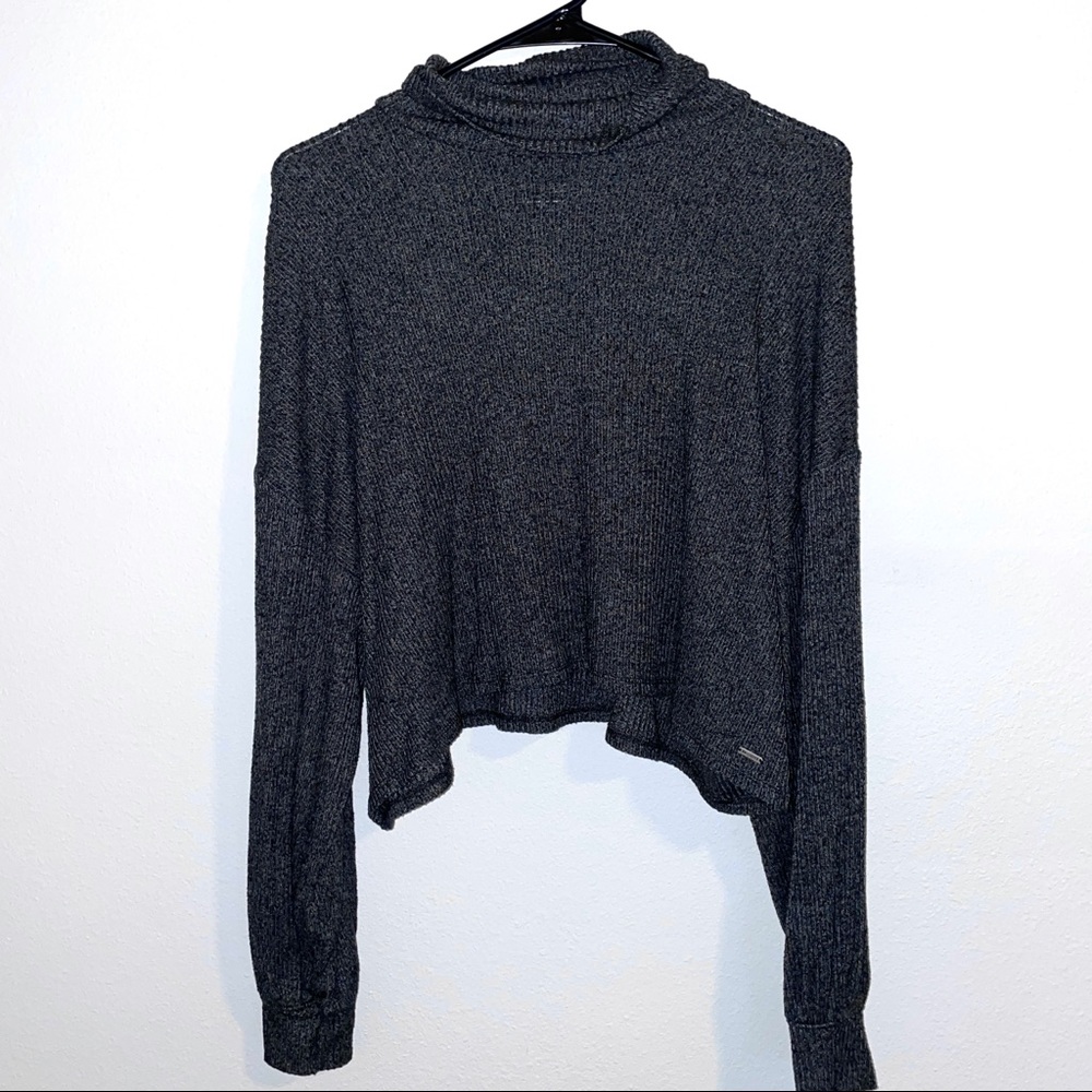 Ribbed turtleneck loose top
